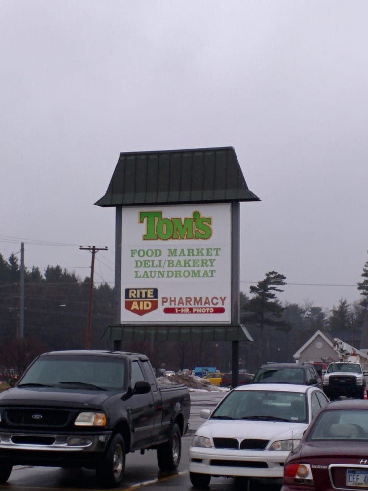 Tom’s Food Market Traverse City Grocery 1201 S Division St
