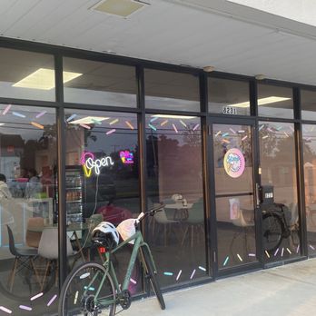 Scoop There It Is - Storefront! - Ice Cream & Frozen Yogurt Near Me - New Orleans, Louisiana Scoop There It Is - Storefront! - Ice Cream & Frozen Yogurt Near Me - New Orleans, Louisiana