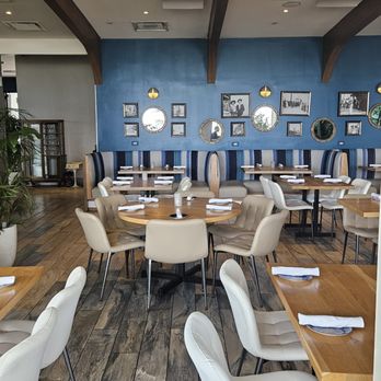 Oceanic - Dining area - Seafood Near Me - Pompano Beach, Florida Oceanic - Dining area - Seafood Near Me - Pompano Beach, Florida