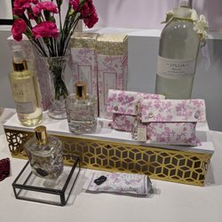 Luxe Gift Shop