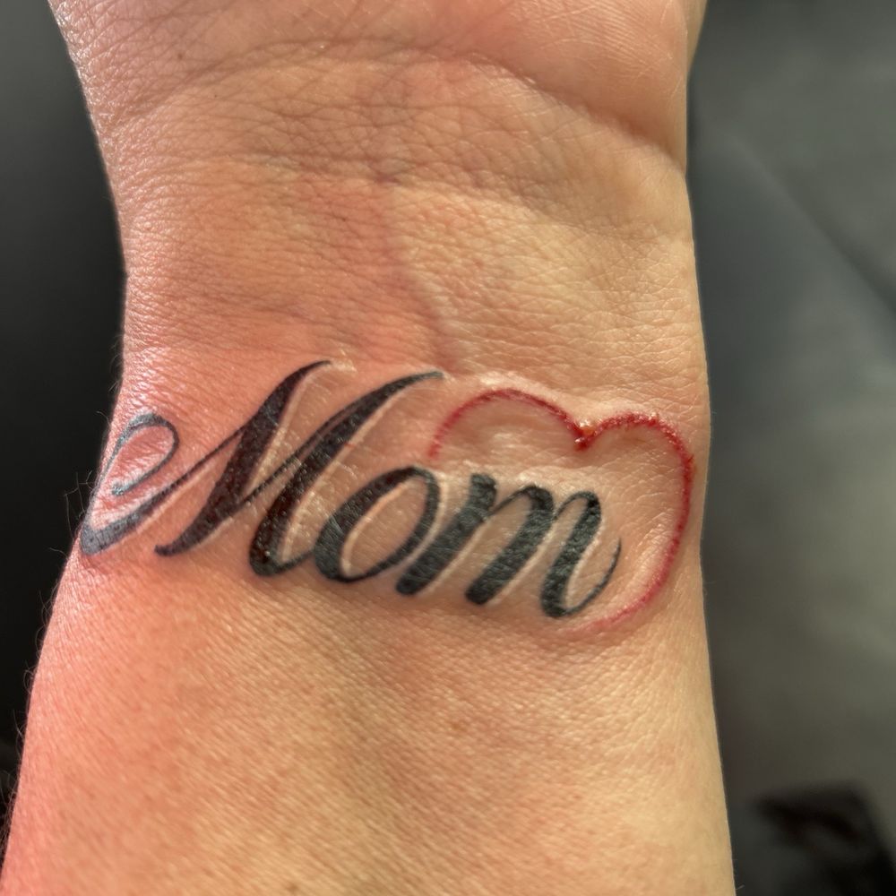 Creative Minds Tattoo - Wrist tattoo - Tattoo Near Me - Las Vegas, Nevada