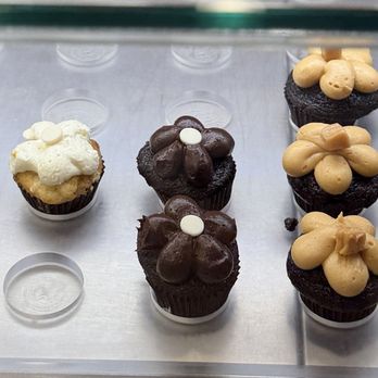 Sugar Bliss - Cupcakes Near Me - Chicago, Illinois Sugar Bliss - Cupcakes Near Me - Chicago, Illinois