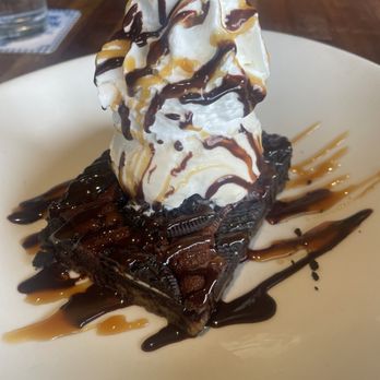 Yard House - New American Near Me - Lone Tree, Colorado