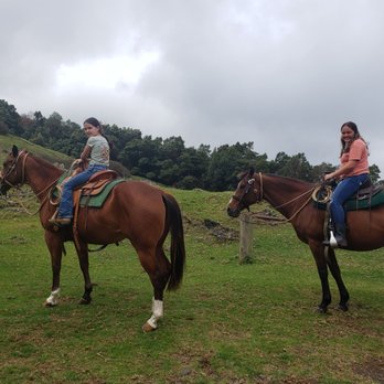Thompson Ranch and Riding Stables - A quick picture before we ride up to the mountain - Horseback Riding Near Me - Kula, Hawaii Thompson Ranch and Riding Stables - A quick picture before we ride up to the mountain - Horseback Riding Near Me - Kula, Hawaii