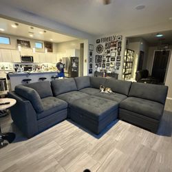 New couch!