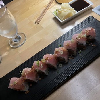 Kaviar Restaurants - Pasadena - Garlic albacore roll - Sushi Bars Near Me - Pasadena, California