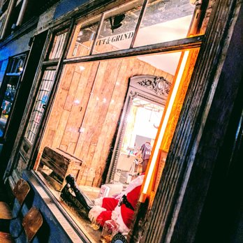 Cut & Grind Barbers - Barbers Near Me - Soho, XGL Cut & Grind Barbers - Barbers Near Me - Soho, XGL
