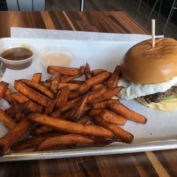 Basic Burger - Basic Burger - Burgers Near Me - Arlington, Virginia