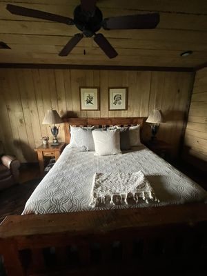 MOUNTAIN LIFE CABIN CLEANING - Updated January 2025 - 25 Photos - Blue