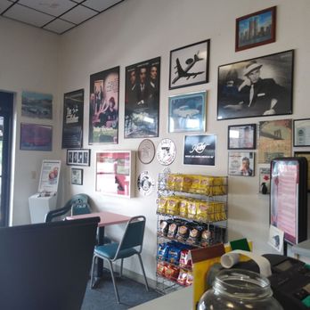 Frankie's Deli - Interior - Delis Near Me - Clearwater, Florida