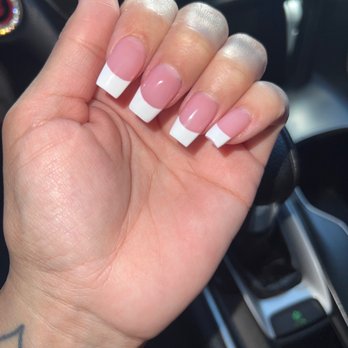 Daisy Nails - Hanas job - Nail Salons Near Me - Lancaster, California