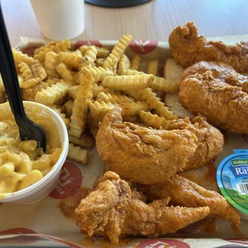 BJ Hot Chicken - 6 juicy tenders, side of mac, side of fries - Chicken Wings Near Me - Mt Juliet, Tennessee BJ Hot Chicken - 6 juicy tenders, side of mac, side of fries - Chicken Wings Near Me - Mt Juliet, Tennessee
