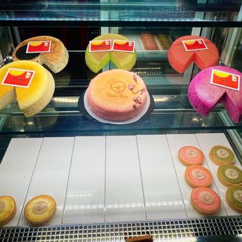 Uncle Tetsu - Display case - Japanese Near Me - Arcadia, California