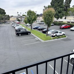 Lots of parking space Lots of parking space