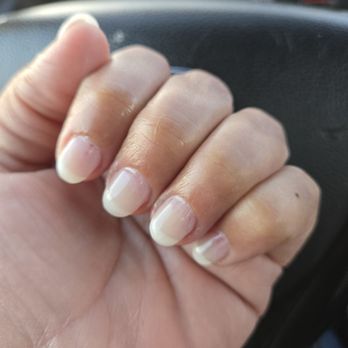 Divine Nails - Requestes Nail fill. Round tip. Short. Lynn. - Nail Salons Near Me - Baldwin Park, California