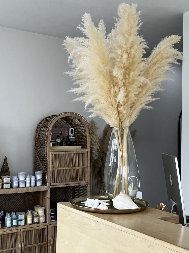Olas Salon Image