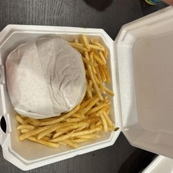Little Mo 's Burger with fries