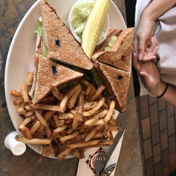 Elgin Street Diner - Diners Near Me - Ottawa, Ontario Elgin Street Diner - Diners Near Me - Ottawa, Ontario