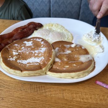 Pig 'N Pancake - Kids pancake meal - New American Near Me - Cannon Beach, Oregon Pig 'N Pancake - Kids pancake meal - New American Near Me - Cannon Beach, Oregon