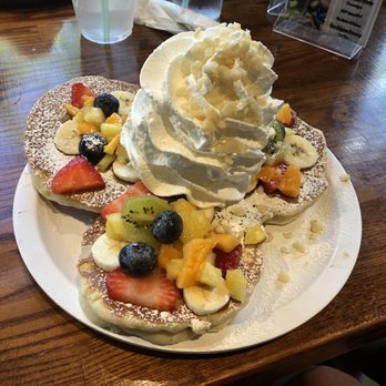 Eggs 'n Things Ko Olina - All Fresh Fruit Rainbow Pancakes - American Near Me - Kapolei, Hawaii
