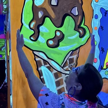 Partees 3d Glowgolf Norfolk - Ice cream!!!! - Mini Golf Near Me - Norfolk, Virginia Partees 3d Glowgolf Norfolk - Ice cream!!!! - Mini Golf Near Me - Norfolk, Virginia