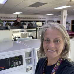 Midtown Laundromat & Tanning - Great location