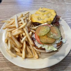 West Fork Cafe - Bacon cheeseburger.