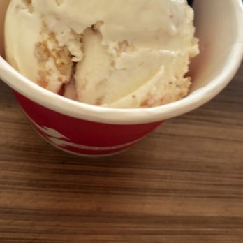 milk + sugar - Strawberry cheesecake - Ice Cream & Frozen Yogurt Near Me - Houston, Texas milk + sugar - Strawberry cheesecake - Ice Cream & Frozen Yogurt Near Me - Houston, Texas