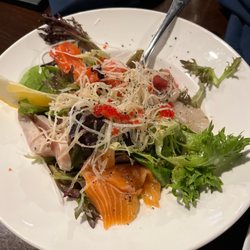 Sashimi salad