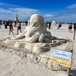 Treasure Island - Sanding ovations