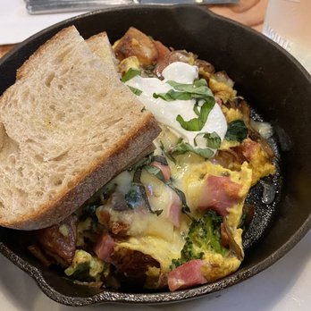 Sunshine Cafe - Kitchen Sink Scramble - Cafes Near Me - Napa, California Sunshine Cafe - Kitchen Sink Scramble - Cafes Near Me - Napa, California