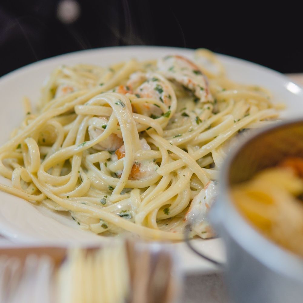 1-2-3 pasta - ows a plate of pasta with shrimp - Italian Near Me - Beverly Hills, California
