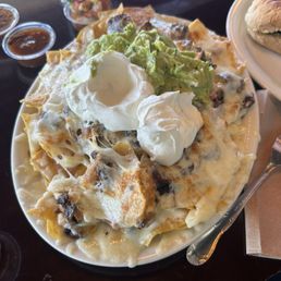 Asada Meat Nachos ig: socalyumiez