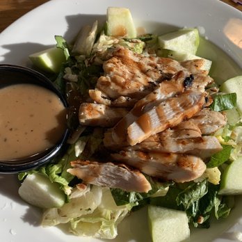 Applebee's Grill + Bar - Sports Bars Near Me - Chino, California