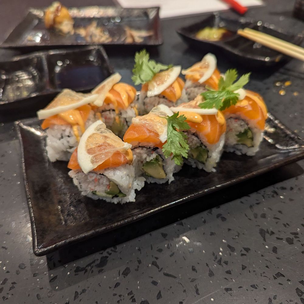 Sushi%AYCE/All You Can Eat - hot hot roll - would come back for this alone! - Sushi Bars Near Me - Seattle, Washington Sushi%AYCE/All You Can Eat - hot hot roll - would come back for this alone! - Sushi Bars Near Me - Seattle, Washington