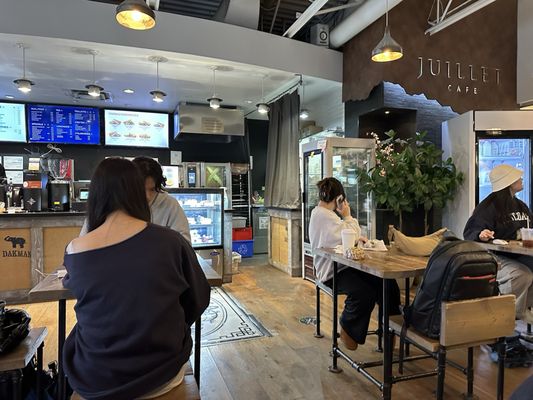 Juillet Cafe by null