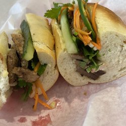 Cafe Lavie Vietnamese - Grilled meats special banh mi