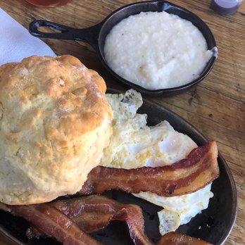 Two Cracked Eggs Cafe - My amazing breakfast!!! - Breakfast & Brunch Near Me - Savannah, Georgia