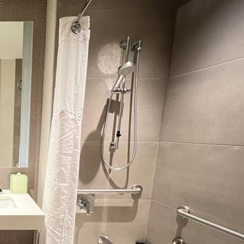 Hyatt Centric The Loop Chicago - Tape on the shower - Venues & Event Spaces Near Me - Chicago, Illinois Hyatt Centric The Loop Chicago - Tape on the shower - Venues & Event Spaces Near Me - Chicago, Illinois