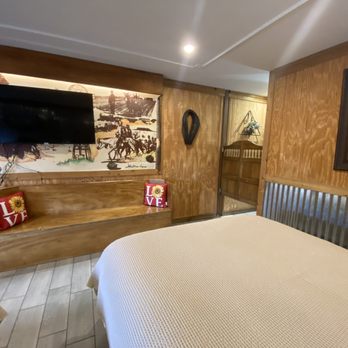 Big Texan Motel - Hotels Near Me - Amarillo, Texas