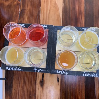 Meadiocrity Mead - 2 sampler flights - Meaderies Near Me - San Marcos, California Meadiocrity Mead - 2 sampler flights - Meaderies Near Me - San Marcos, California