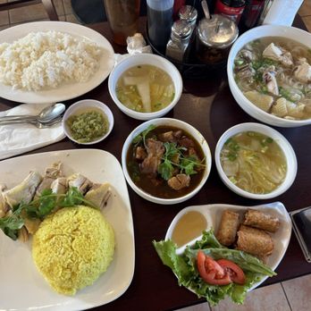 Pho Ga Huong Que - Hainan Chicken, egg rolls, oxtails, and Pho Ga - Vietnamese Near Me - San Leandro, California