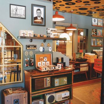 Off The Record Vinyl and Vintage - Vinyl Records Near Me - Solvang, California Off The Record Vinyl and Vintage - Vinyl Records Near Me - Solvang, California
