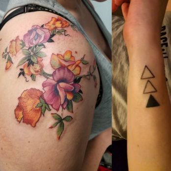 Integrity Tattoo - Flowers and triangles by Erin (dink_ink) - Tattoo Near Me - Royersford, Pennsylvania