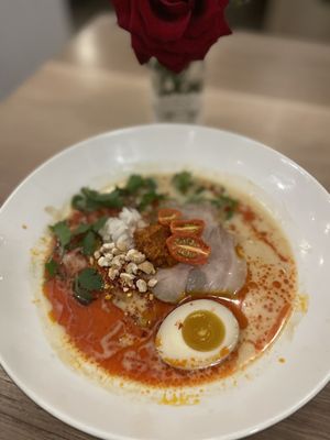 Sazan Ramen by null