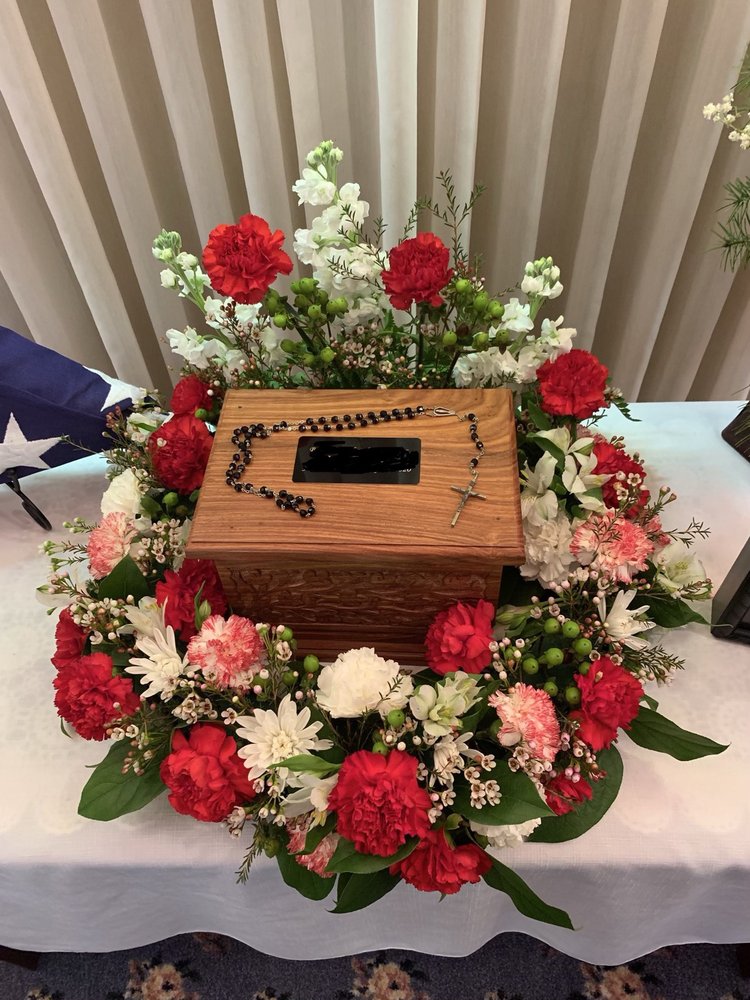 LIGHTHOUSE FLOWERS BY VICKIE 16 Photos 2971 US Hwy 20A, Swanton