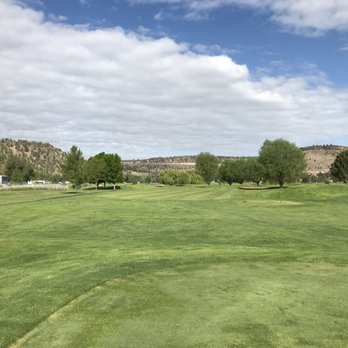 Meadow Lakes Golf Course - 3rd tee - Golf Lessons Near Me - Prineville, Oregon Meadow Lakes Golf Course - 3rd tee - Golf Lessons Near Me - Prineville, Oregon
