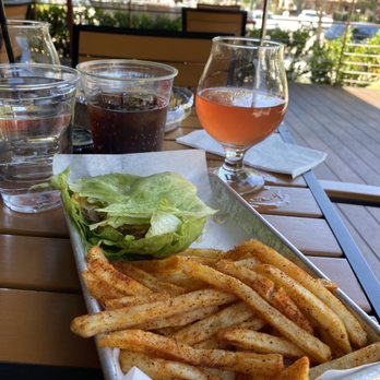 Tarantula Hill Brewing - Impossible burger and boochcraft - Breweries Near Me - Thousand Oaks, California