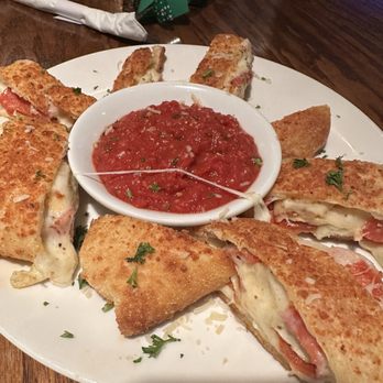 Uno Pizzeria & Grill - Pepperoni appetizer - Pizza Near Me - Tabb, Virginia