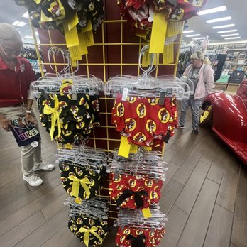 Buc-ee's - Gas Stations Near Me - Daytona Beach, Florida